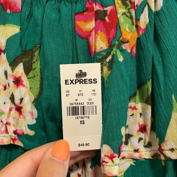 Express Top - Picture 2 of 3